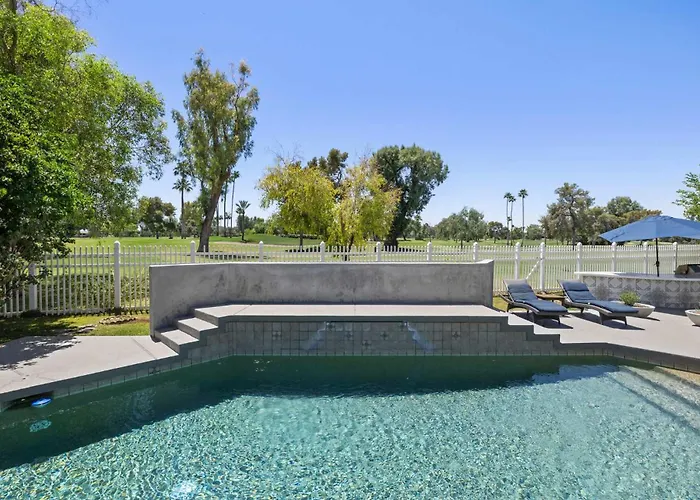 Sanctuary On The Greens - 3-villa Retreat With Pool Holiday home *